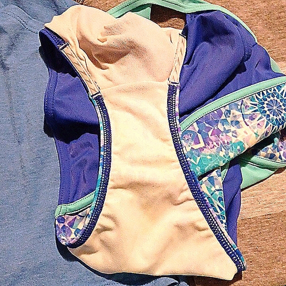 Girls Speedo One piece Swimsuit - Picture 5 of 6